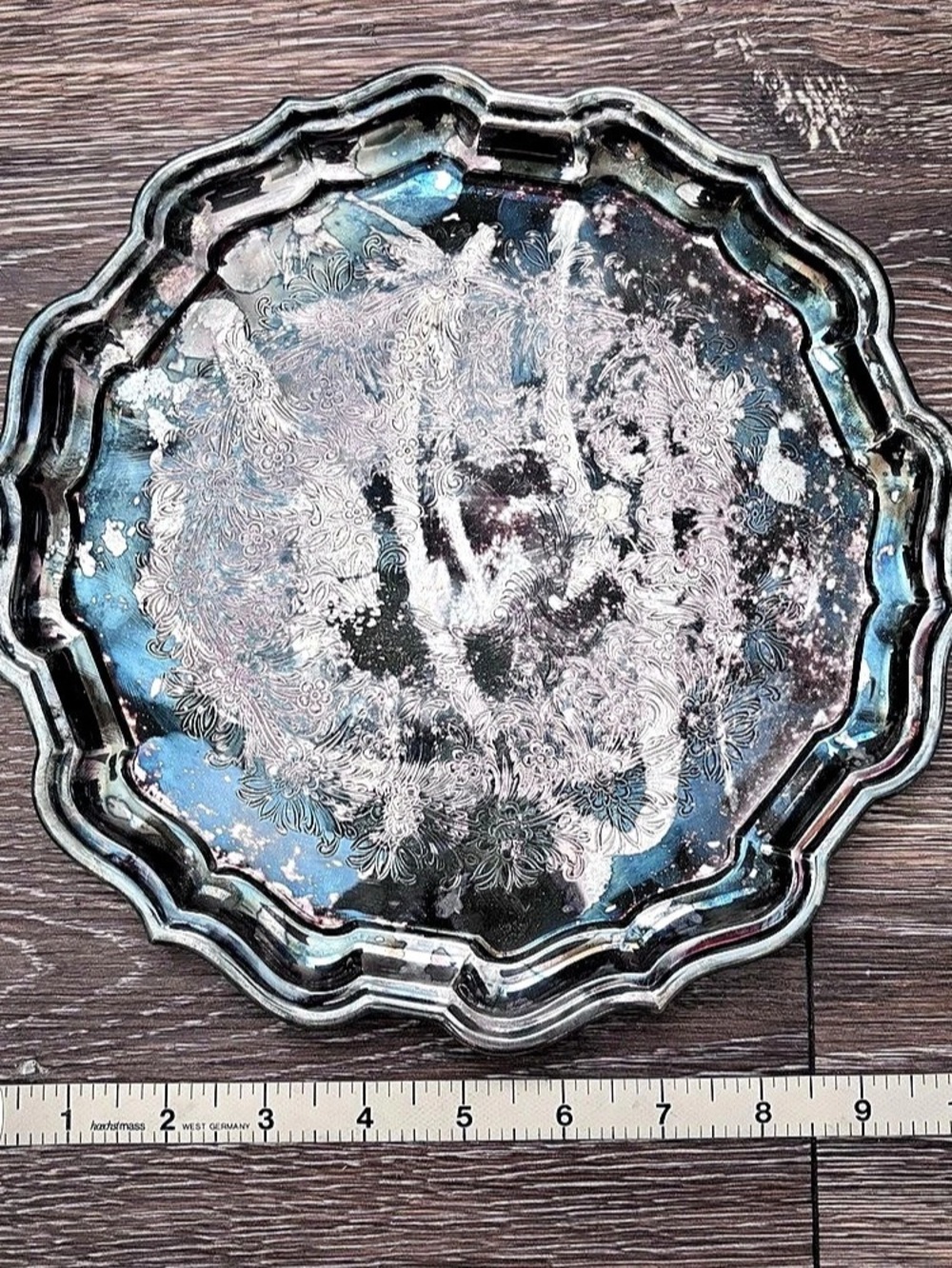 Vintage REED & BARTON 57 Chippendale silver-plated round embossed platter tray